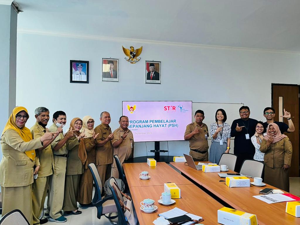 STiR hosts UBS Optimus Foundation visit in Indonesia